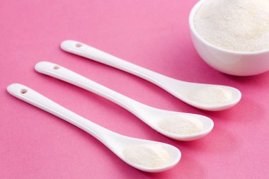 Kolajen protein tozu, hidrolize edildi. Kıkırdak ve tendonların sağlığını güçlendiriyor ve geliştiriyor.