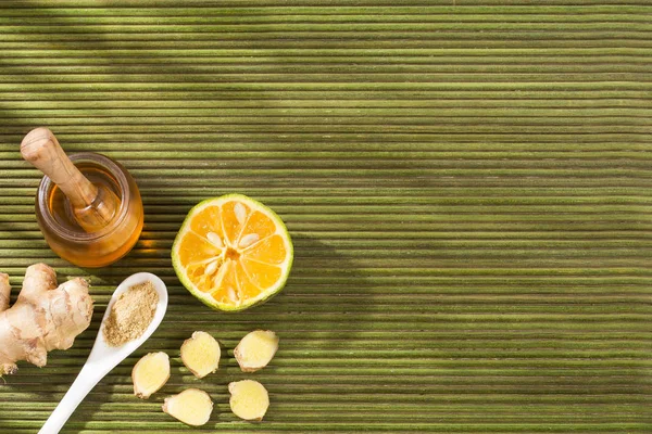 Ginger root, honey and lemon - Zingiber officinale