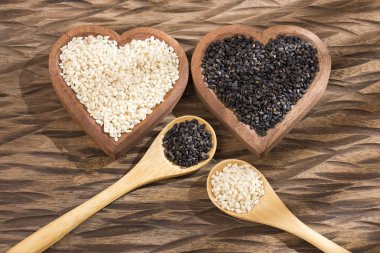 Beyaz Susam ve siyah susam - Sesamum indicum.