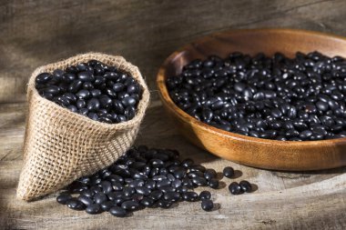 Ham siyah fasulye - mutfak masası