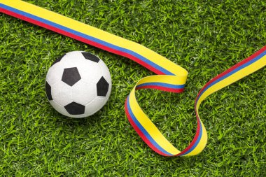 Futbol topu ve Kolombiyalı bayrak. Metin alanı