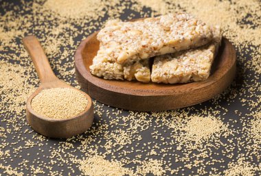 Solmayan çiçek tohumu ve barlar - Amaranthus