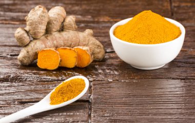 Taze organik kök ve zerdeçal tozu - Curcuma longa