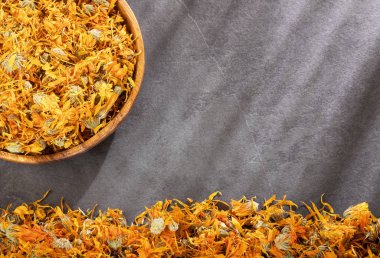 Kurutulmuş calendula çiçek - Calendula officinalis.
