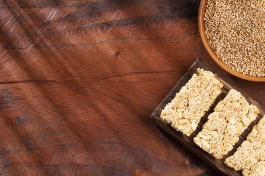 Mısır gevreği barlar - Amaranthus solmayan çiçek tohumları