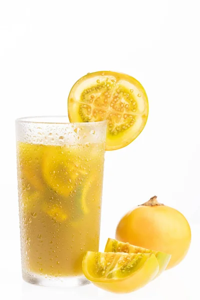 Juice of lulo, Colombian tropical fruit - Solanum quitoense — Stock Photo, Image