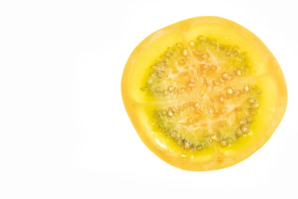 Fruta exótica tropical colombiana típica chamada lulo (Solanum quitoense ) — Fotografia de Stock