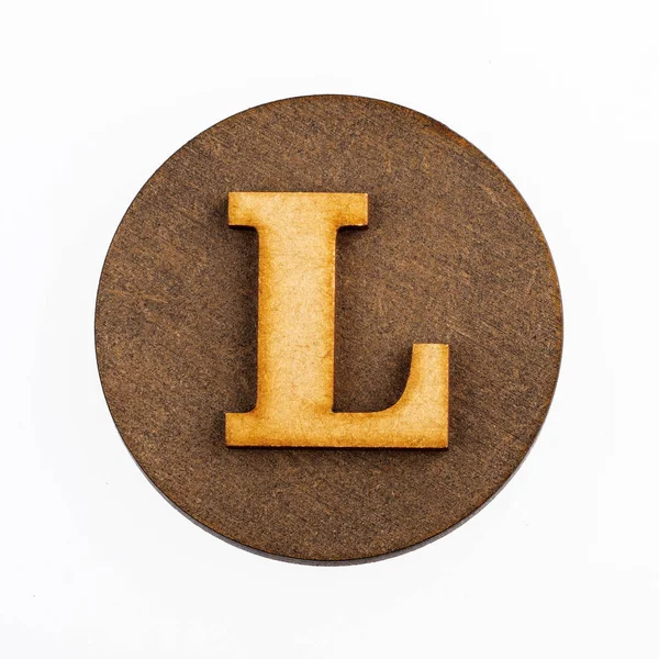 Літера L алфавіту - дерев'яне коло — стокове фото