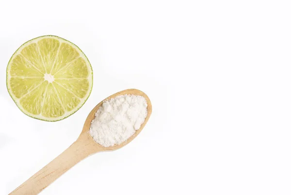 Soda panggang (natrium bikarbonat) dan lemon — Stok Foto