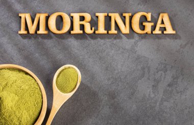 Moringa oleiferanın birçok faydası, vitaminleri, mineralleri ve vücut için birden fazla tıbbi özelliği vardır.