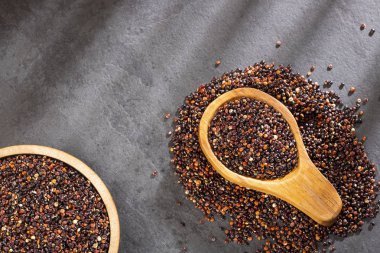 Siyah Quinoa Tohumları - Chenopodium Quinoa. Metin alanı