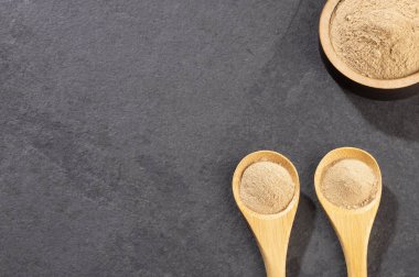 Amla tozu - Phyllanthus emblica. Üstte görüntü