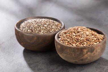 Organik chia ve keten tohumu tohumu - Metin alanı