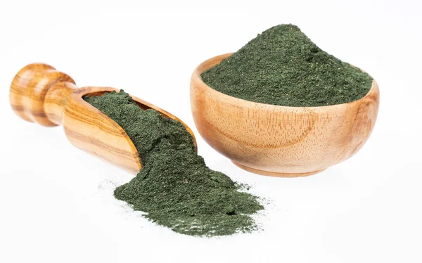 Espirulina en polvo suplemento dietético saludable - Fondo blanco — Foto de Stock