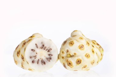 Büyük Morinda Meyvesi (Noni) veya Morinda Kalesi