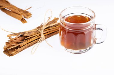 Uncaria tomentosa-Perulu bitki kedi pençe.