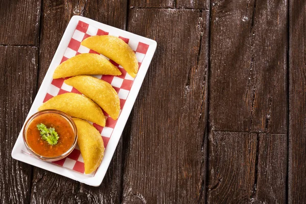 Empanadas tradicionales colombianas - comida regional. Espacio de texto — Foto de Stock