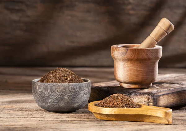 Camellia Sinensis, siyah çay tozu. Metin uzayı