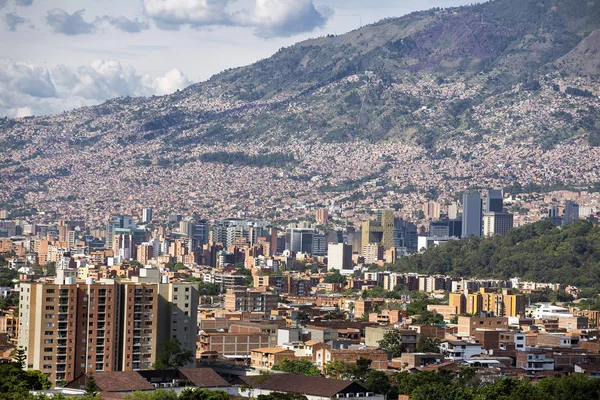 Medellin, Antioquia/Colombia-13 september 2019. Algemene beschrijving van de stad Medellin. Medelln is een gemeente in het Colombiaanse departement Antioquia.. — Stockfoto