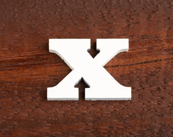 Kisbetűs x-darab fából — Stock Fotó