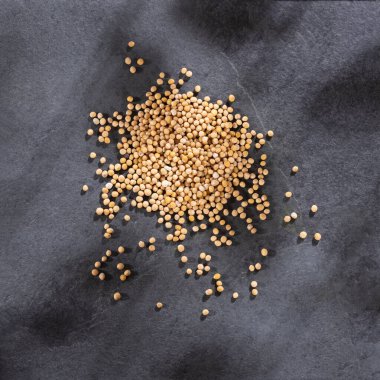 organik hardal tohumu yığını - Sinapis alba