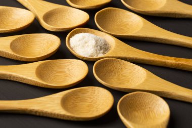 Kolajen esasen cildimizin esnekliğini sağlar.