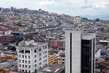 Manizales, Caldas / Kolombiya - Haziran 08, 2013. Manizales şehrinin panoramik görüntüsü, 12 Ekim 1849 'da kuruldu..