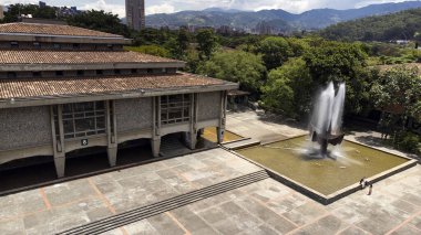 Medellin, Antioquia, Kolombiya. 2 Eylül 2025. İki yüz yıldan fazla tarihle, birçok kişilik, kilometre taşı, mücadele ve anekdotlar Antioquia Üniversitesi 'nin anılarında kaldı..