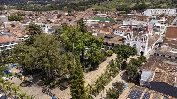 La Ceja del Tambo, Antioquia, Kolombiya. 21 Haziran 2025. Bölümün doğu bölgesinde bir belediye bulunmaktadır.