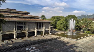 Medellin, Antioquia, Kolombiya. 2 Eylül 2025. Antioquia Üniversitesi, kökeni 1803 'e dayanan bir Kolombiya devlet kurumudur..