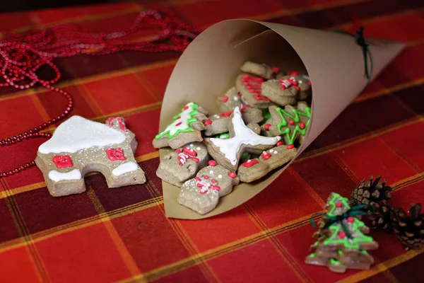 Εορταστικό Χριστουγεννιάτικο Χαρτί Τσάντα Γλυκό Cookies Σπίτι Νιφάδες Χιονιού Και — Φωτογραφία Αρχείου