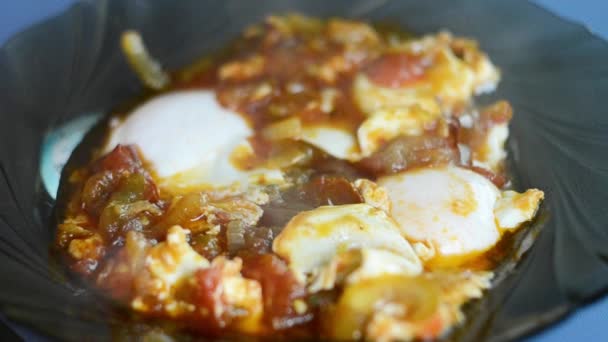 튀긴된 토마토 양파와 음식의 — 비디오