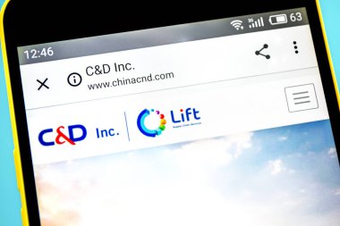 Berdyansk, Ukrayna-14 Mayıs 2019: örnek editoryal Xiamen C ve D Web sitesi homepage. Telefon ekranında görünür Xiamen C ve D logosu.