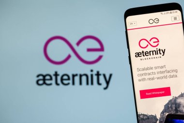 Girne, Kıbrıs - 8 Kasım 2018: smartphone ekranda Aeternity Web sitesi.