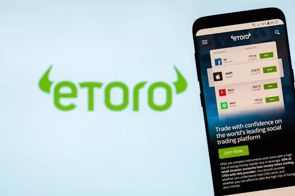 Kyrenia Cyprus November 2018 Etoro Website Displayed Screen Etoro Multi — Stock Photo, Image