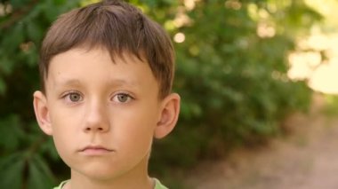 Tatlı çocuk, portre