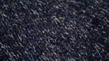 Bir desen ile sıcak örme kazak