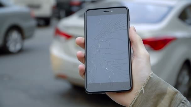 Smashed glass of mobile phone — Stock Video