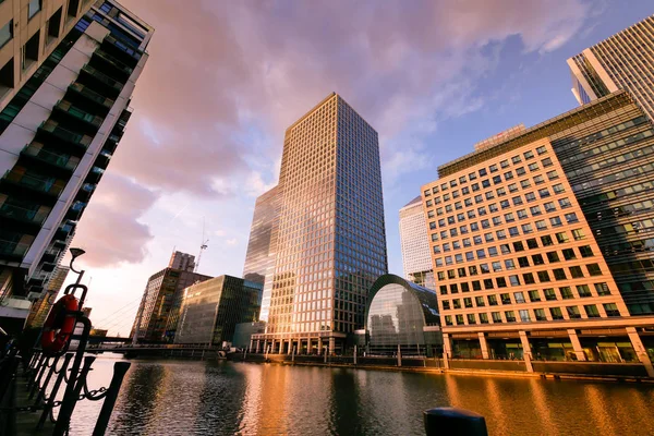 Edificio Oficinas Londres Rascacielos Trabajo Reunión —  Fotos de Stock