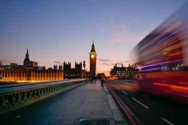 Big Ben ile Westminster abbey, London, İngiltere