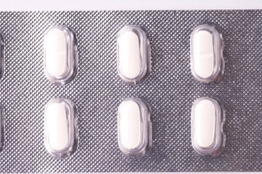 Tıp, tablet, vitamin ve uyuşturucu çeşitli şekil