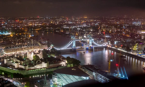 Tower Bridge Traffico Londra Inghilterra — Foto Stock