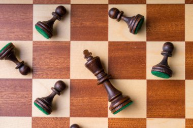 Satranç iş kavramı, lider ve başarı üstten görünüm
