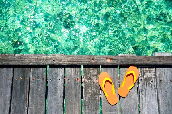 Sandals Beautiful Beach Summer Vacation — Stock Photo, Image