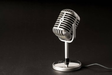 Parti ya da konser retro tarzı mikrofon