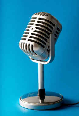 Parti ya da konser retro tarzı mikrofon