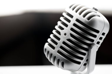 Parti ya da konser retro tarzı mikrofon