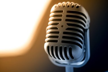 Parti ya da konser retro tarzı mikrofon