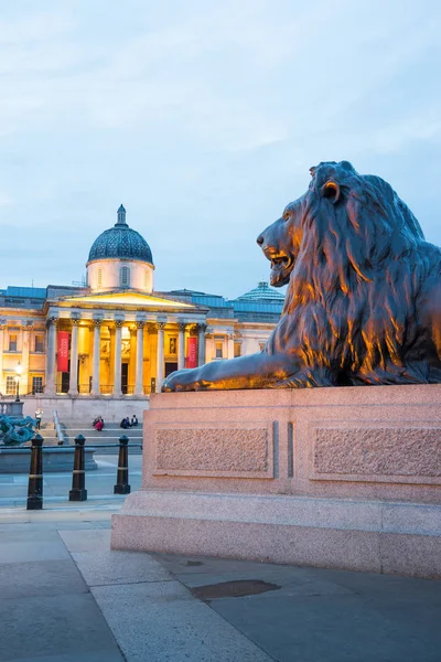 Trafalgar plein in Londen Engeland — Stockfoto