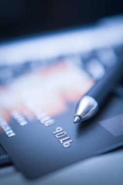 Kredi kartı online alışveriş için